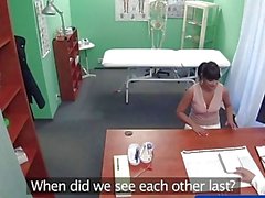 FakeHospital Doctor folla a su ex novia