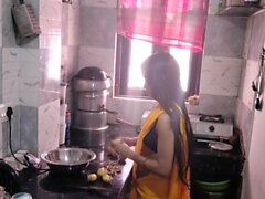 Sıcak desi bhabhi mutfak seks ile kocası
