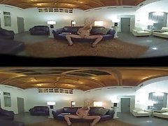 Aubreys Guld masturberar her våta fitta till för din njutning inom i VR