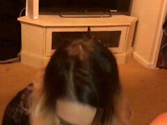 Allison Pierce liebt POV Blowjob tun und Handjob