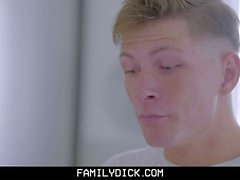 FamilyDick - bambino arriva buche imbottita con patrigno