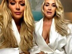 Amazing blonde german webcam milf high heel masturbation