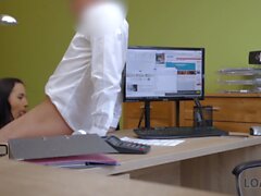 Loan4K. Frau Tushy, um mit dem Kreditgeber abzuschließen und Geld zu bekommen