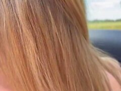 Amateur Blonde Teen saugt Schwanz in heißem Pov Blowjob Sex Tape