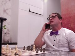 Big Tits Stiefmom Fucks Nerdy Stiefsohn Nathan Bronson, wenn er