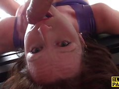 femdom Brit facefucked por Maledom