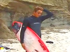 Hetero Surfers wichst für Homosexuell Kameracrew
