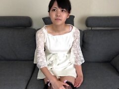 Förtjusande Japansk MILF i knähöga strumpor får creampie