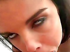 Brunette GF erstmalig anal und Gesichts