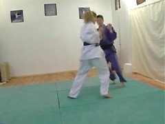 Bérangère vs judo, Tony mixta