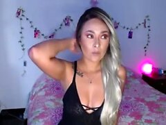 Maman webcam amateur chatte se masturbate