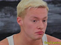 Gaycastings blonde Twink geifert Hahn auf