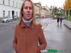Mofos - Hot euros blonds puissent être pris en place dans la rue