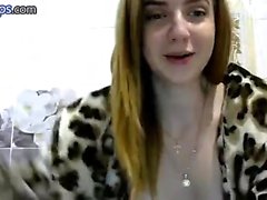 Sexy Russian Teen bir Cam Porno Mastürbasyon yapmak
