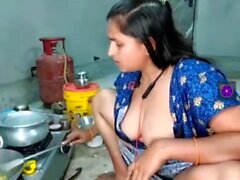 esposa india que muestra sus senos 8541122568741022365547885539
