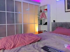 Blond teen Engel ã¶lt sich ein und fickt ihre pu