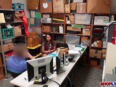 Шэйн Blair влево голым спермой в ее задницу в офисе