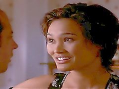 Tia Carrere High Scuola media superiore scena di sesso