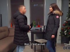 'Debt4k. Monica nass A des Relations-Sexuelles Inattendues Avec Le Careur de Entleert anhaltend