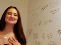 A eliza de Ibarra es NI demasiado joven para Gloryhole follando con de BBC