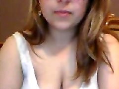 seins énormes fille sur la caméra en direct 2