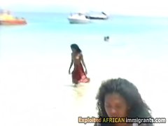 Babes africanos deslumbrantes vão horny como o inferno este verão quente.