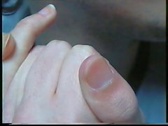 19 - Olivier manos y uñas fetiche Handworship (2010)