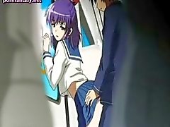 Anime chick åtnjuter en dildo i tåg