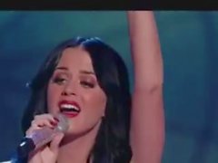 Katy Perry commune di sconto sfide